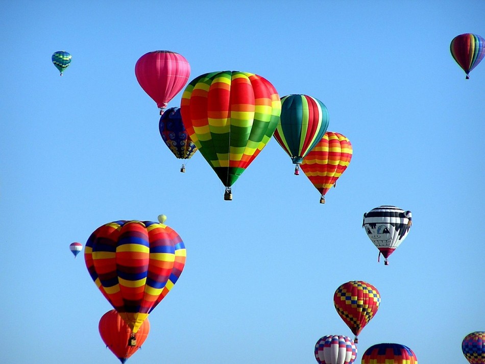 020916304710hot-air-balloons-439331-1280.jpg